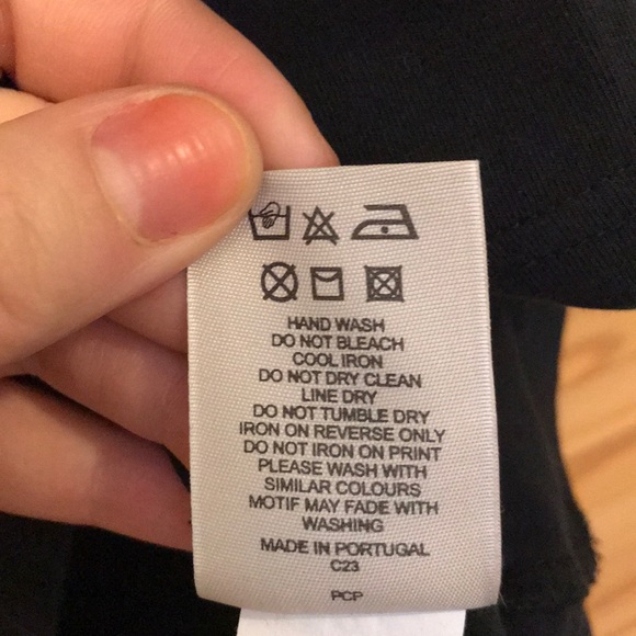 Black burberry gold logo short sleeve t! Sz S - Picture 4 of 5